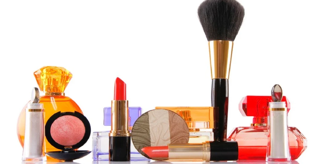 تولید و پخش لوازم آرایشی ترو کاور در کرج