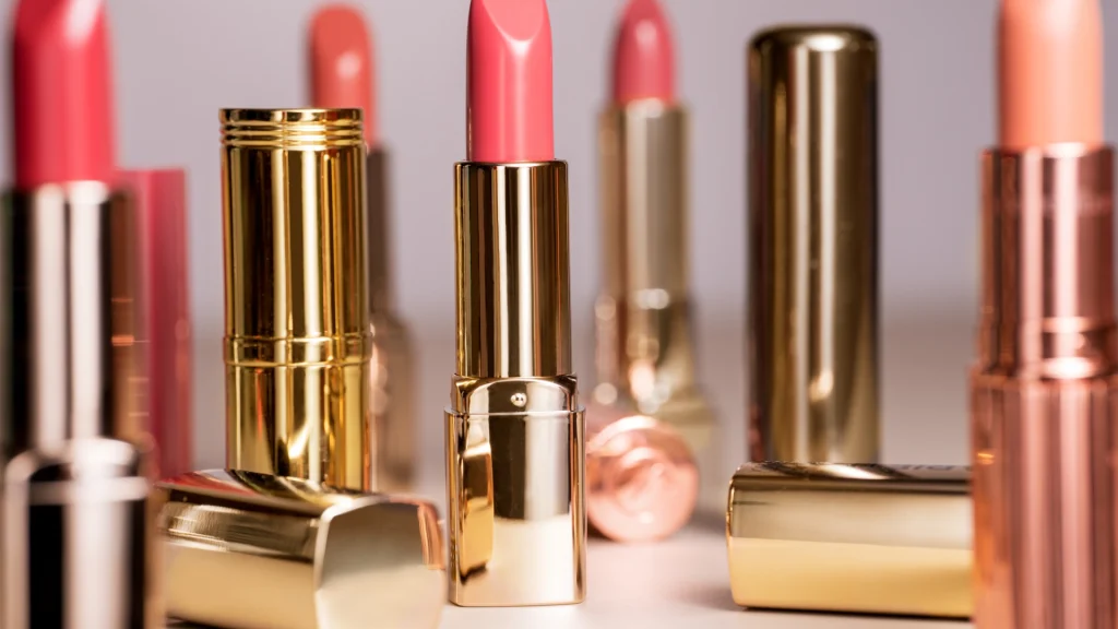 خرید عمده رژلب تروکاور